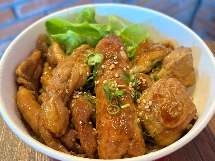藤平尚真の実家の味！焼き鳥丼