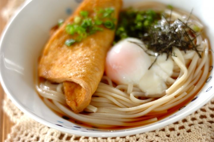 冷やし月見きつねうどん