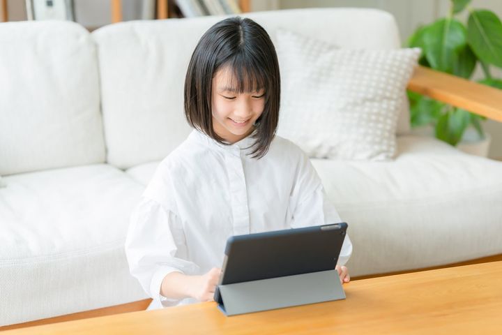 子どもにAIツールを使わせる際の注意点は？（画像はイメージ）