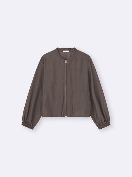 【GU】ジップアップで様になるシアーブルゾン