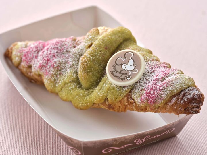 クロワッサン(ピスタチオ＆ラズベリー)