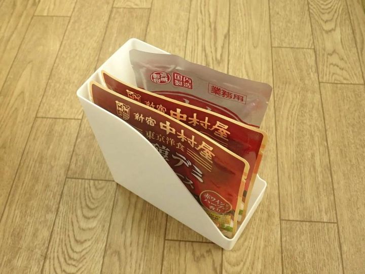 DAISO(ダイソー)：袋入り食品スタンド