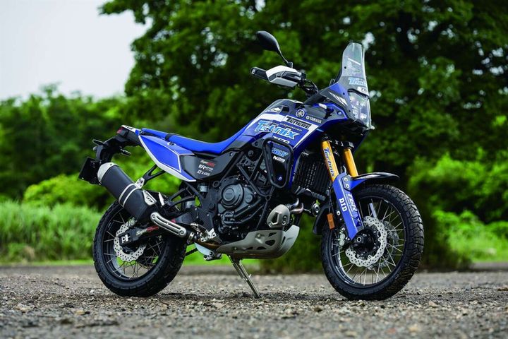 ※ベースモデルTénéré700 ABS価格：¥1,452,000（税込）※TGR WHEEL TYPE-VMX フロント/リアセット価格：¥297,000（税込）※リバルビング価格：￥161,700（税込）