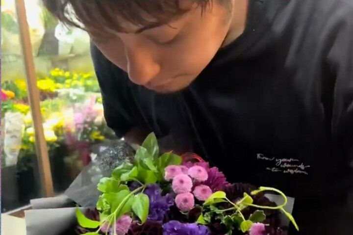 【写真・画像】イケメンすぎると話題の花屋（34）、美人妻との馴れ初めを告白「バイトしている時に…」 1枚目