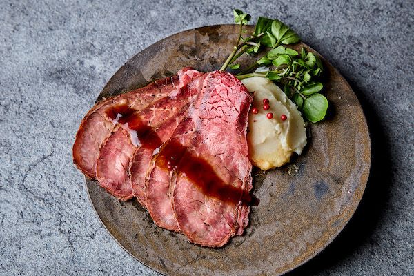 フード撮影クリエイティブチームLight＆Green、「料理を主役にする皿」の販売を開始