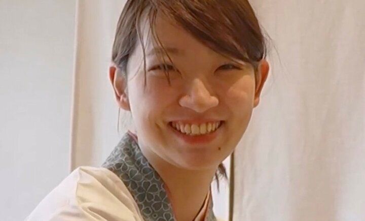 【写真・画像】23歳・仙台の美人女将、店を手伝う妹の写真を公開「妹さんも可愛い」美人姉妹に絶賛の声 1枚目