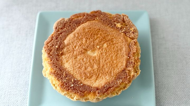 開けた途端、キャラメルの香り！【ファミマ】の新作パンが「美味すぎ」