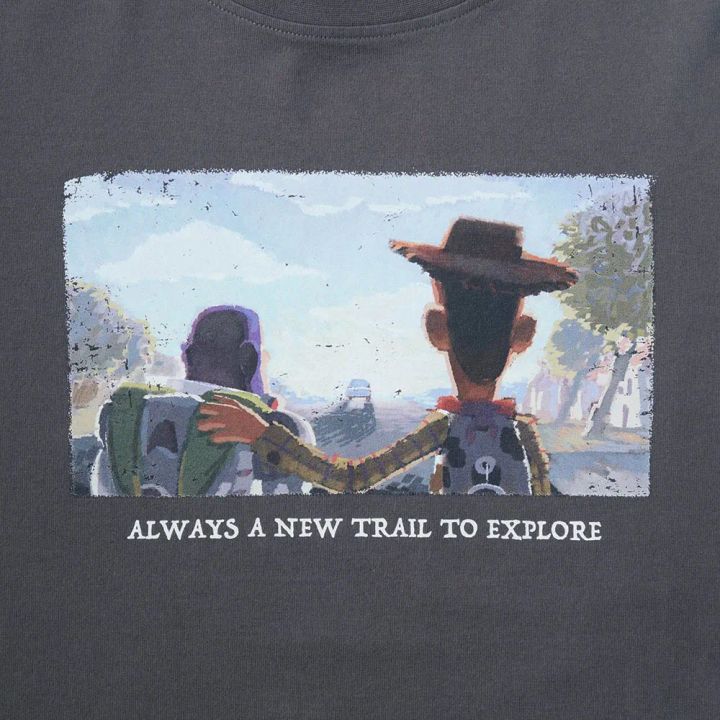袖フレアTシャツ 「トイ・ストーリー」 ウッディ＆バズ デザインアップ