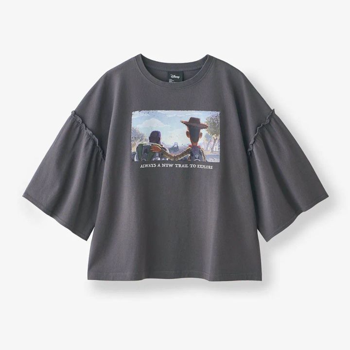 袖フレアTシャツ 「トイ・ストーリー」 ウッディ＆バズ