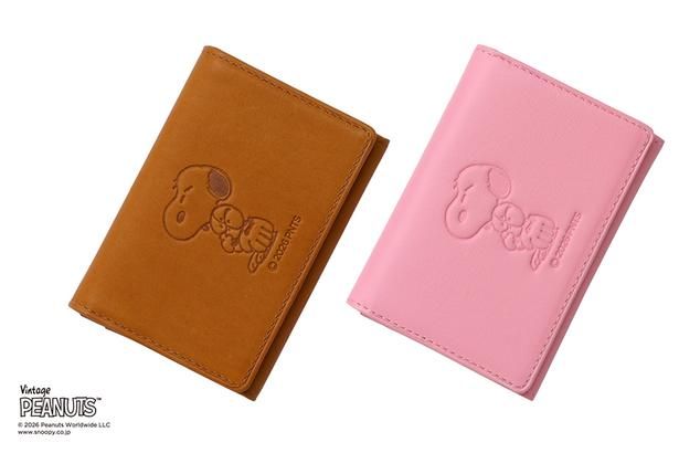 「PEANUTS カードケース(名刺入れ)」(1万1330円) (C) 2026 Peanuts Worldwide LLC