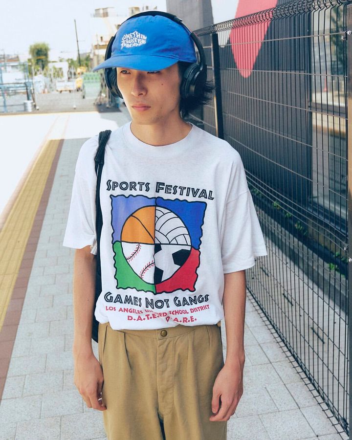 【20代スナップ＠下北沢】夏は「涼しい感じ」のコーデが一番！“ダイソーづかい”も上手
