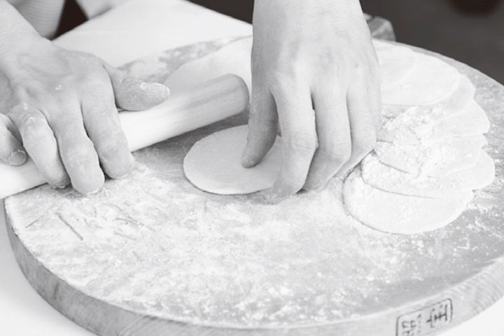 皮から手作りは当たり前。中国ご当地餃子を食べ比べ！