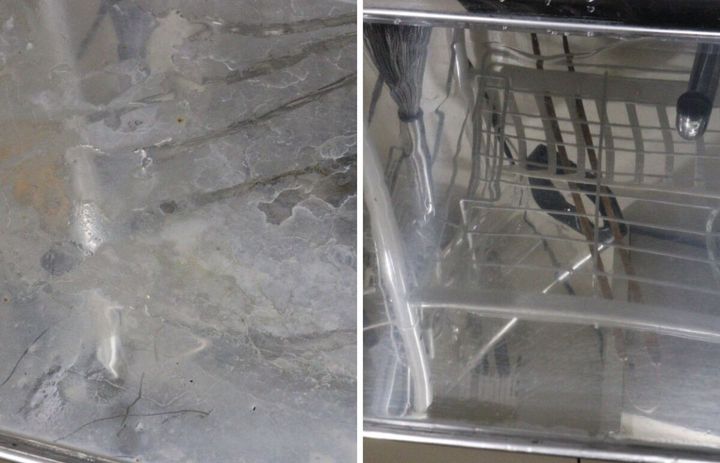 水垢で汚れた水受けトレーとクリーナーで掃除後ピカピカになったトレーの比較