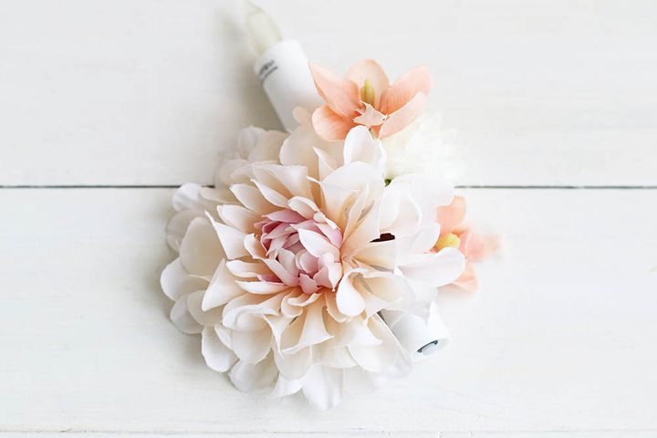 造花とキャンドル