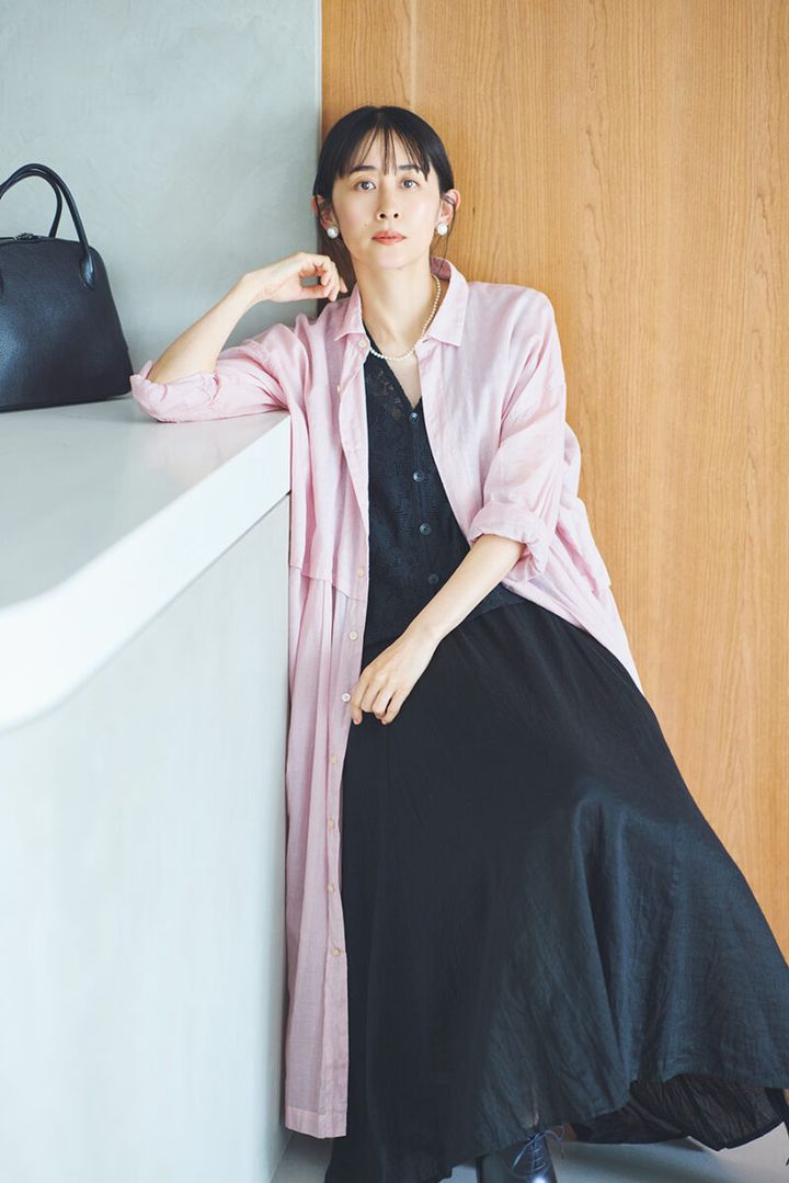 パールネックレス¥6,930、パールイヤリング¥14,300／ともにアビステ