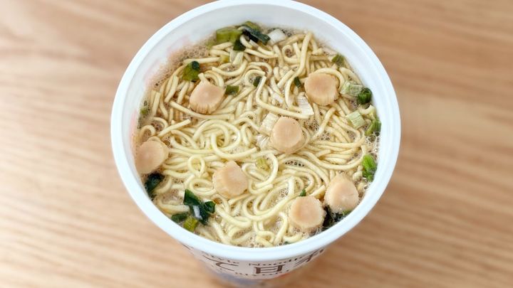 すだち強めのさっぱり味！【ファミマ】夏に食べたくなる監修カップ麺