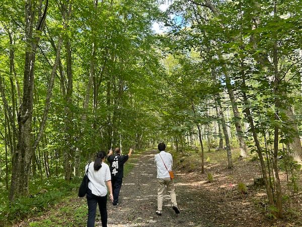 【岩手県久慈市】牛とふれあい、地域の自然や食を体験する2日間！親子向け「いのちの物語体験」ツアー