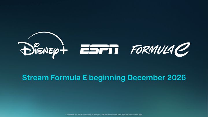 ディズニープラス、ESPN、フォーミュラEのロゴが並ぶキービジュアル