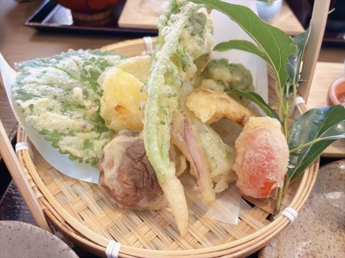 お蕎麦の丈二 野菜天ざるそば