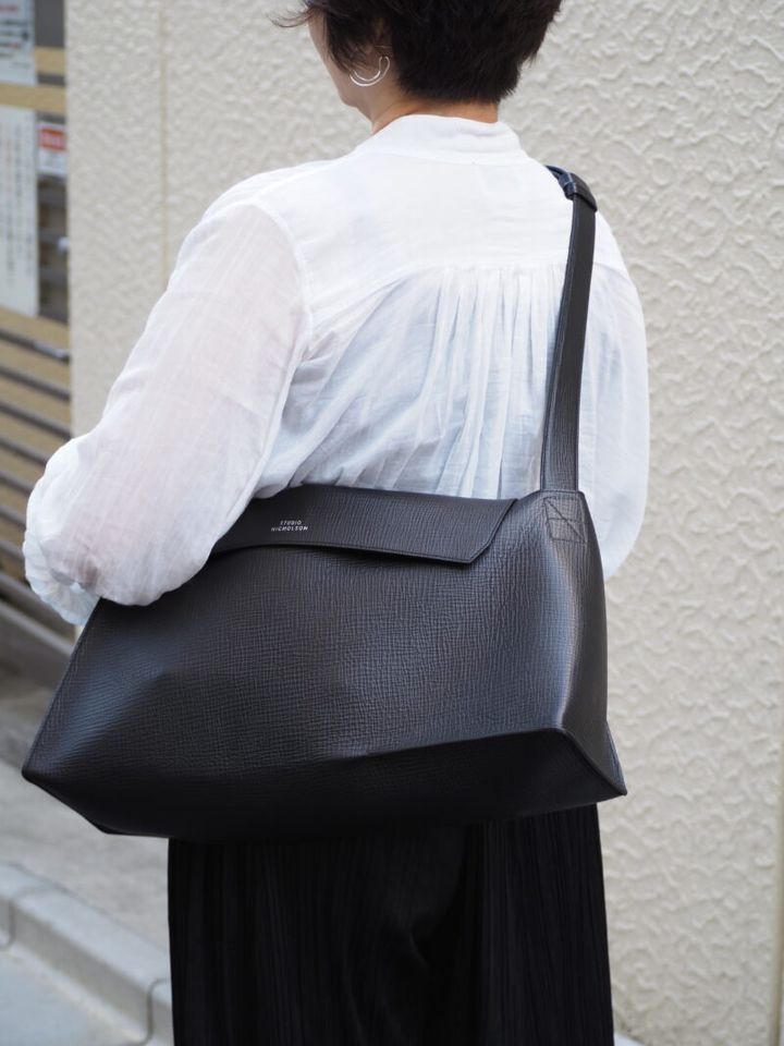 スタジオニコルソンのバッグ