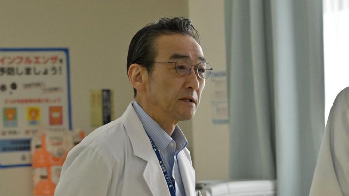 「勿忘草の咲く町で～安曇野診療記～」第8話より ©NHK
