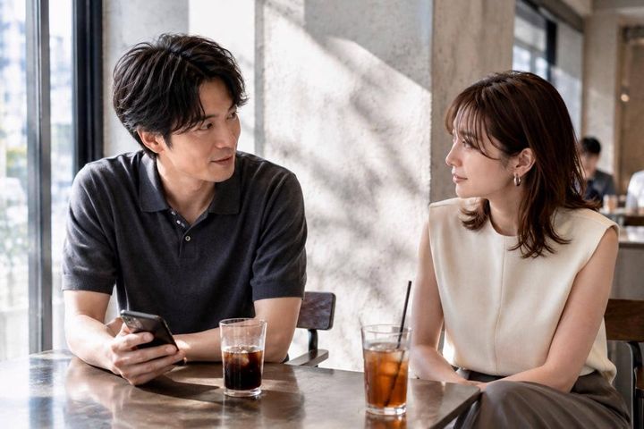 なんか確認されることが増えた？男性が“失敗したくない相手”にだけ見せる言動の変化