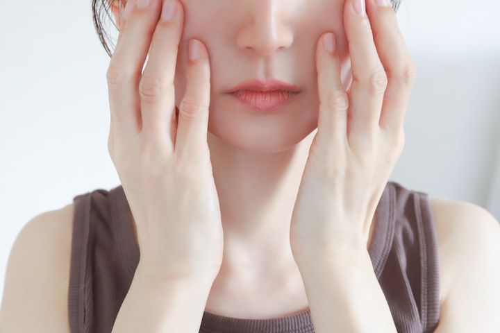 美容整形業界の光と闇を描く！Netflix『ダウンタイム』9月17日配信、松岡茉優×仲里依紗が美をめぐり対立するヒューマンサスペンス