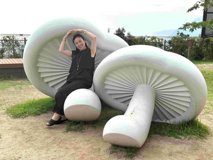 巨大な大分名物のしいたけや、かぼすが並ぶユニークなフォトスポットも！