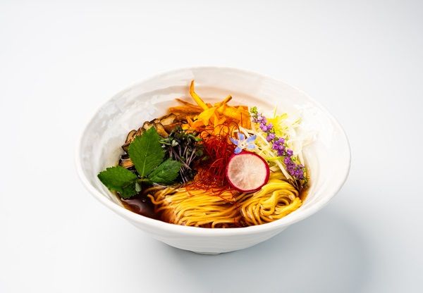 【岐阜県高山市】ヴィーガン専門店「美菜ラーメン」誕生！2種のラーメンと前菜などを楽しめる3コース