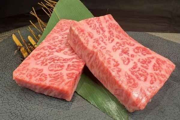 【東京都中央区】「個室焼肉 松永牧場 銀座本店」が「松永和牛カレー」を期間限定500円で販売！