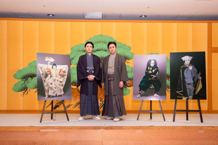 右から、松本幸四郎さん、市川染五郎さん