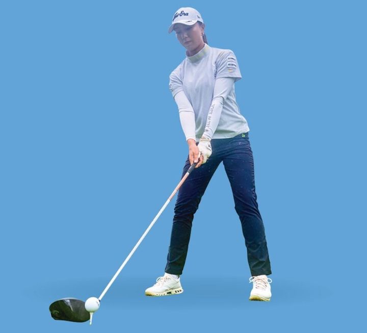 パワーに悩む人でも飛ばせる！美スイングのポイントは頭の位置にあり