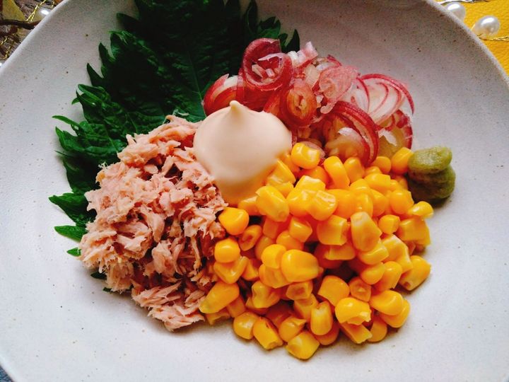 全部混ぜて食べるおうち居酒屋。ツナコーンみょうがマヨネーズ