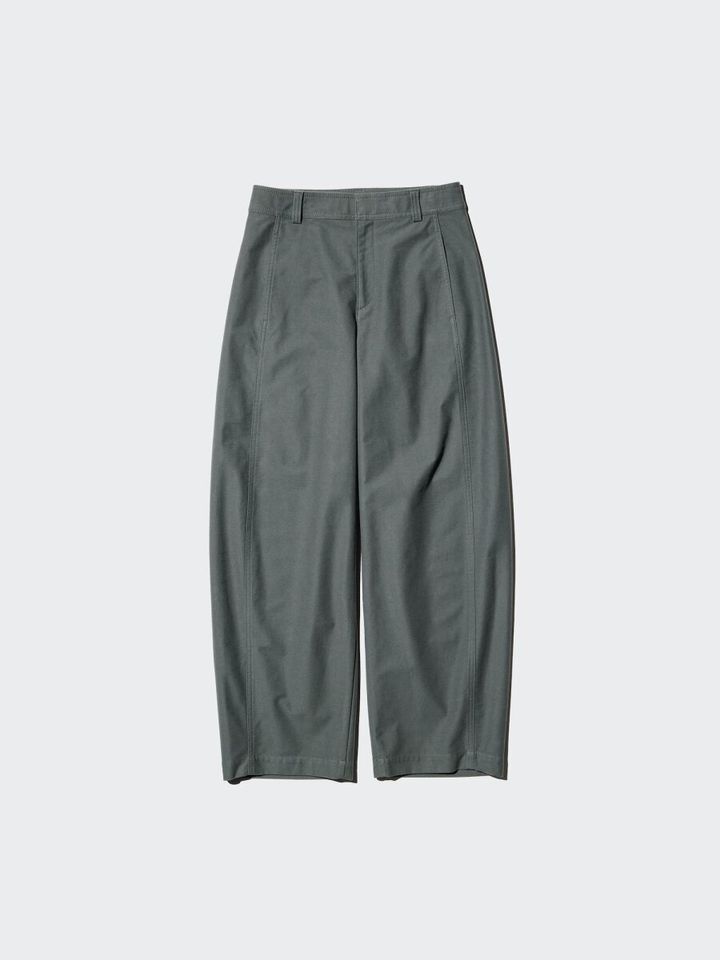 グレーのジャージーバレルレッグパンツ