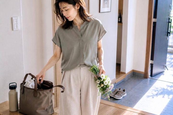 「お墓参りって何を持って行く？」今さら聞けないお盆の基本マナー