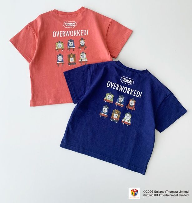 「【きかんしゃトーマス】バックプリントTシャツ」(2750円) (C)2026 Gullane (Thomas) Limited.(C)2026 HIT Entertainment Limited.
