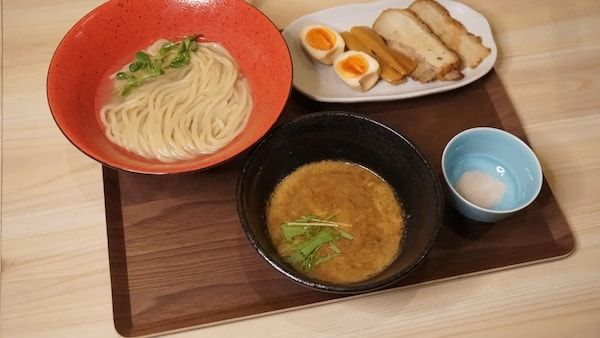 【東京都渋谷区】「しゃぶしゃぶ龍樹」が羅臼昆布や豚骨、魚介の旨味で味わうつけ麺2種を提供開始