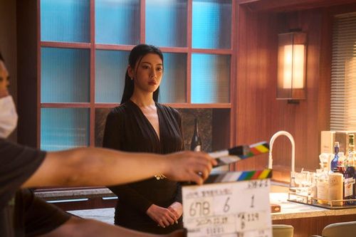 三吉彩花