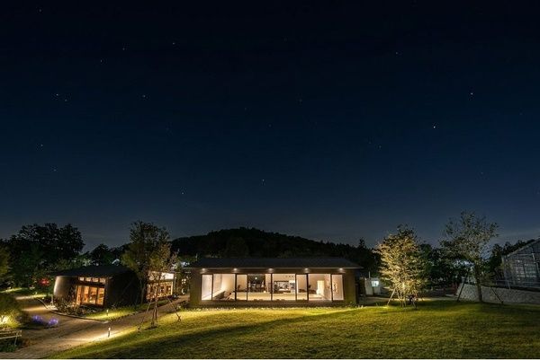 【東京都町田市】夜の公園で夏祭りの定番メニューや花火、音楽を楽しめる「YAKUSHI夏祭り」開催！