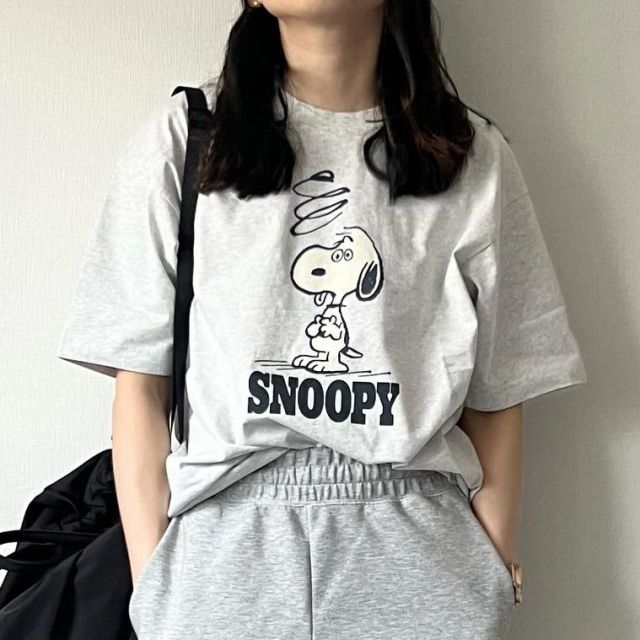 UNIQLO「ピーナッツ UT/リラックスフィット」
