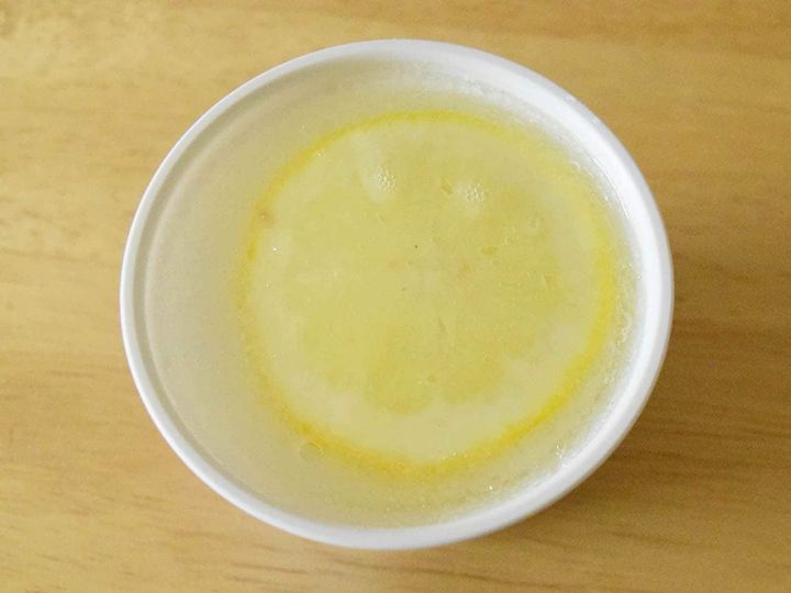 大きなスライスレモン