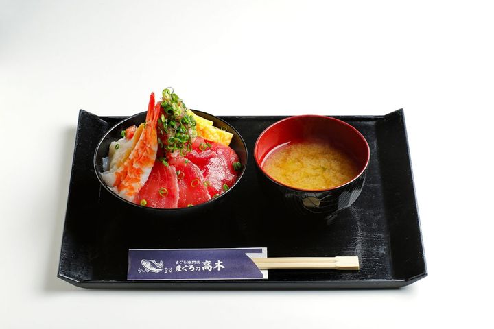 道の駅いわき・ら・ら・ミュウ内、まぐろの高木で提供する海鮮丼