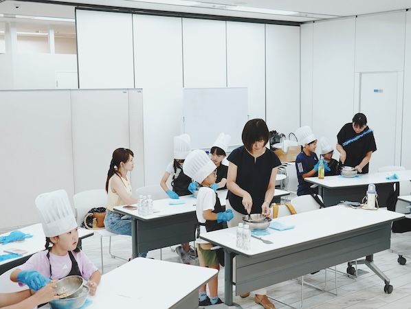 世界最古のレシピで楽しむ手づくり。FMI×SANTiが実施した食育ジェラートワークショップ