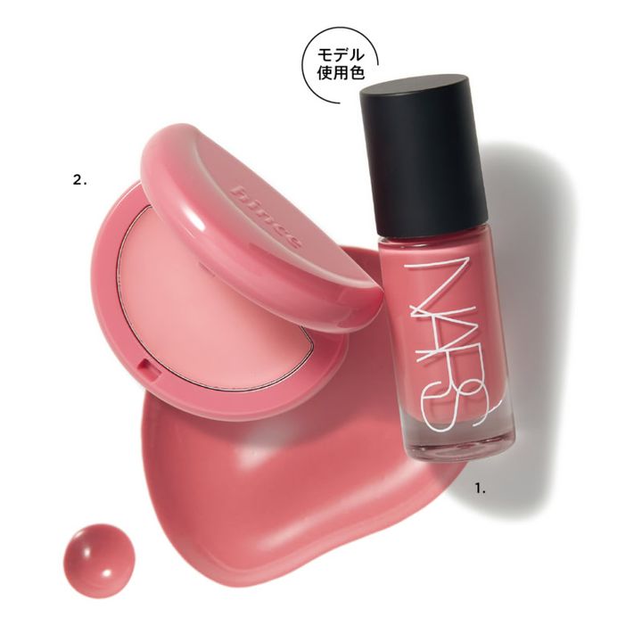 1.インセイシャブル リキッドブラッシュ 05919 （NARS JAPAN） 2.ハーフムーンチーク 04（hince）