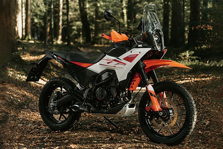 390 ADVENTURE R