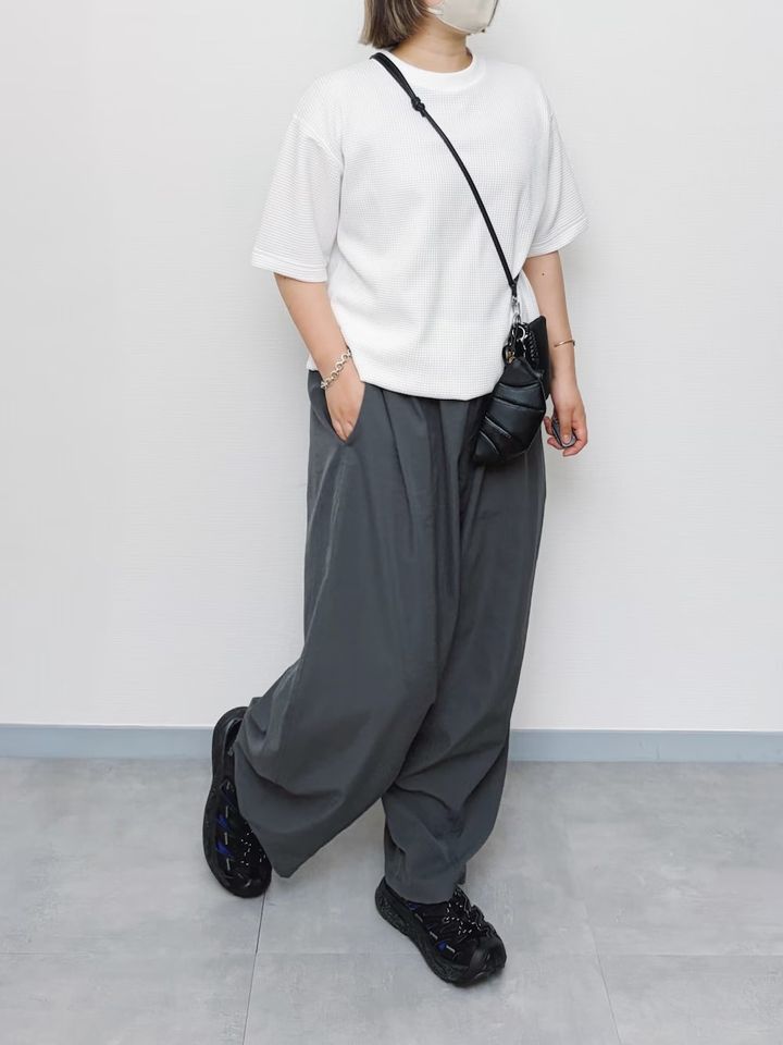 メンズのゆったりTシャツで涼しく 出典：WEAR