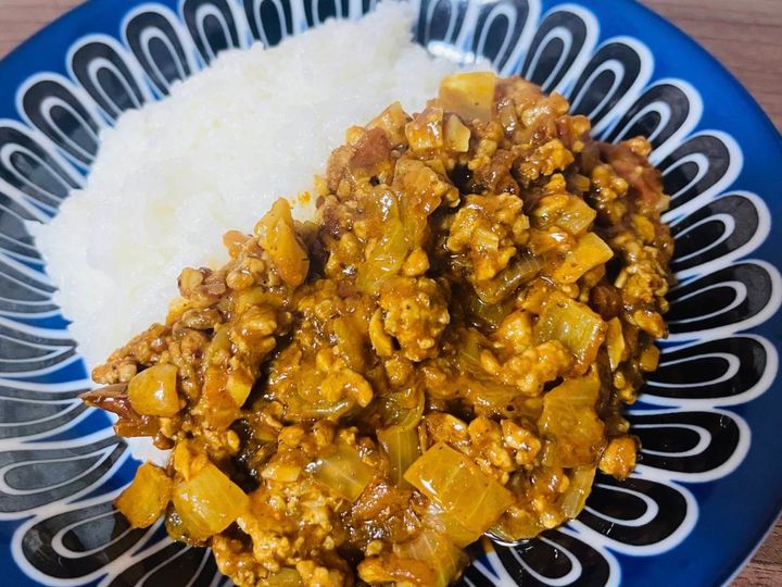 しっかりとスパイスを感じる……！