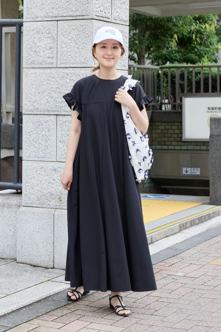 クラウドチームVERY藤原沙由里の[THREE SQUARE]フリルスリーブワンピースコーデ