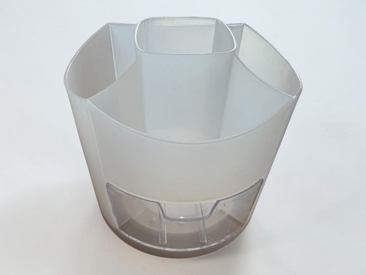 使いやすくなった「回転式ペンホルダー」
