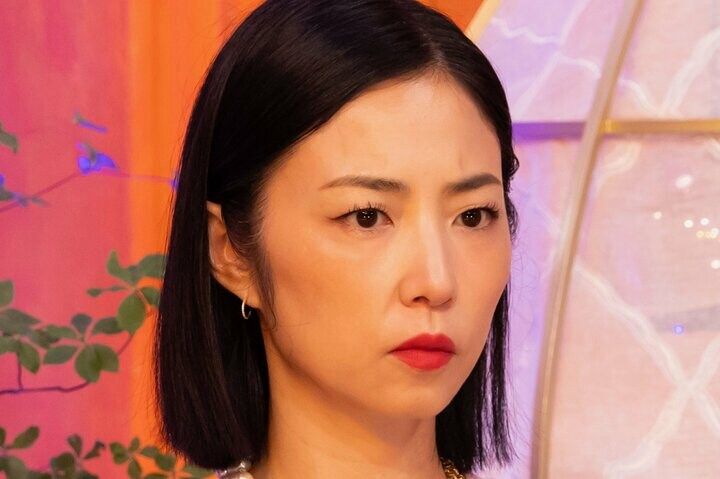 【写真・画像】4度目の結婚で息子より10歳年下と結婚した還暦妻、26歳夫の第一印象は「タイプでした」 1枚目